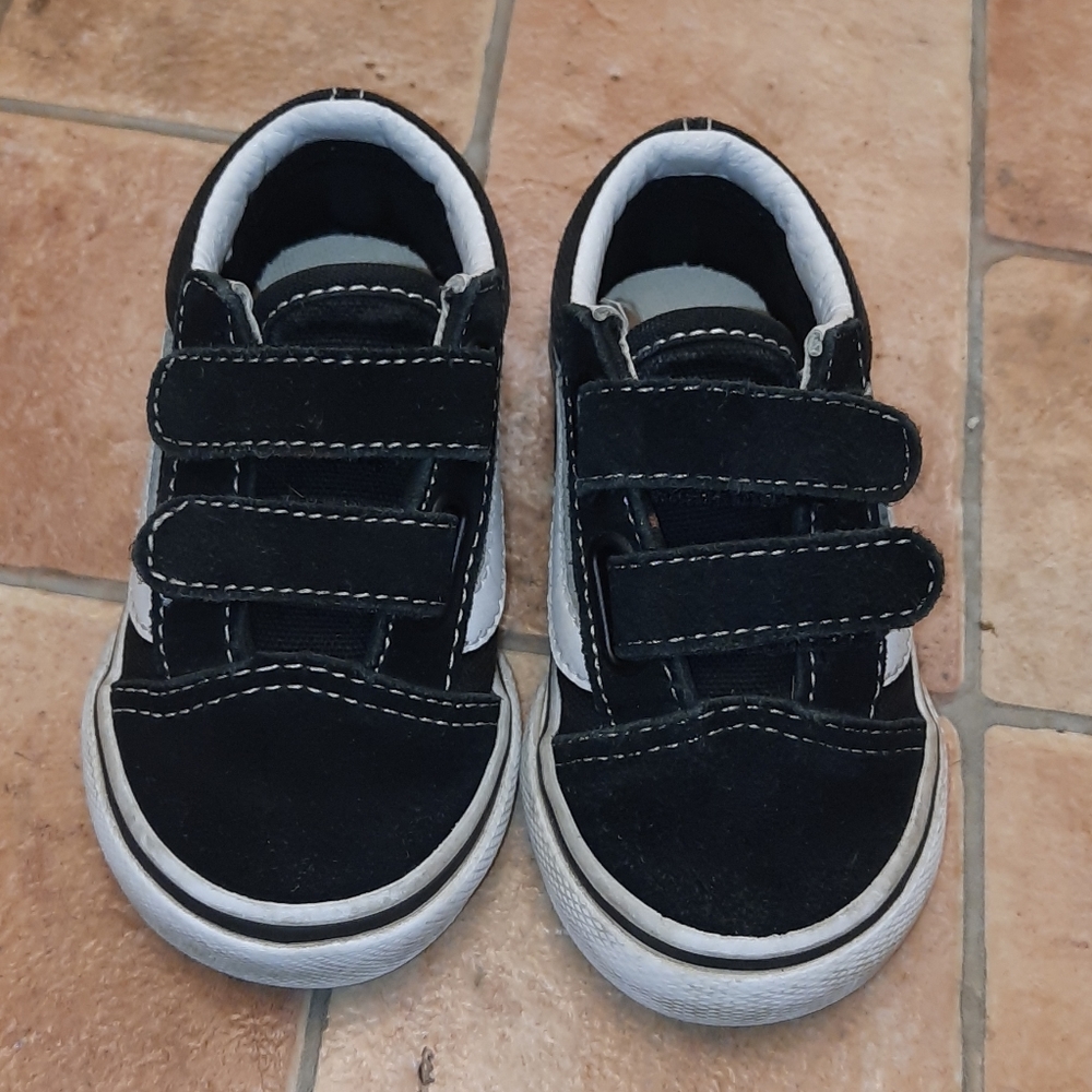 Black and white vans child's size 5